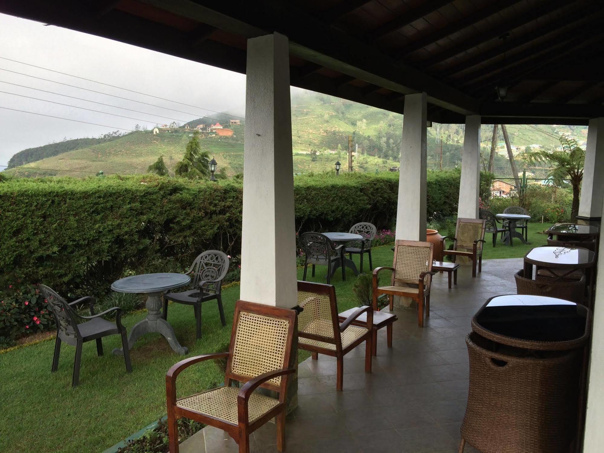 Binota Hotel Nuwara Eliya Extérieur photo