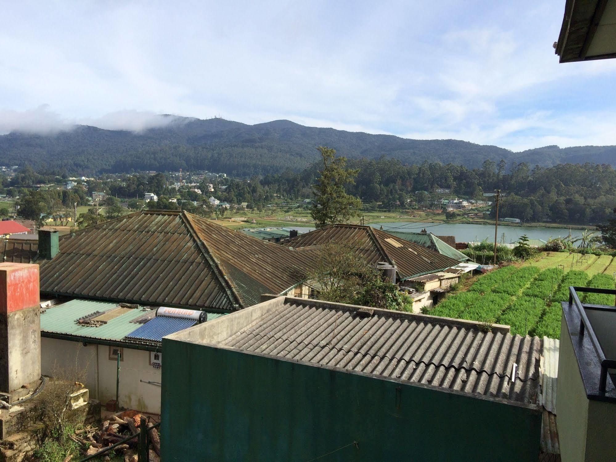 Binota Hotel Nuwara Eliya Extérieur photo